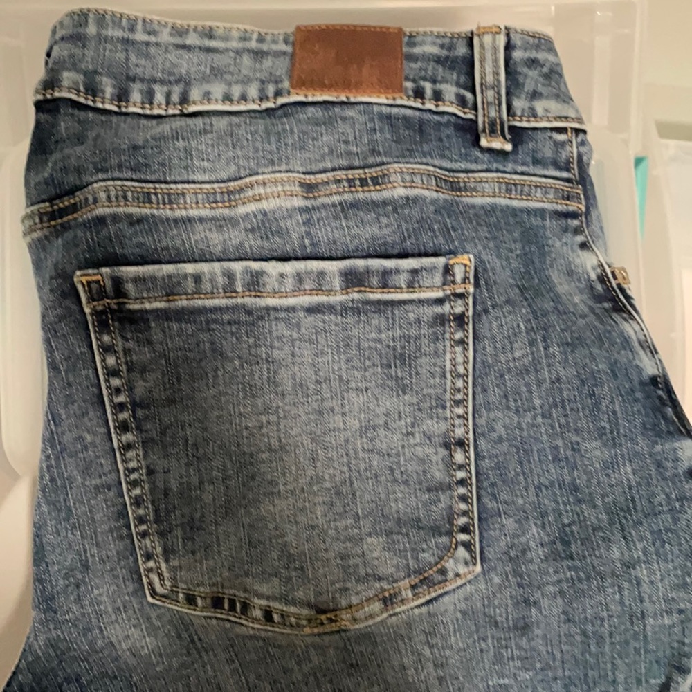 Maurices 16w straight leg jeans